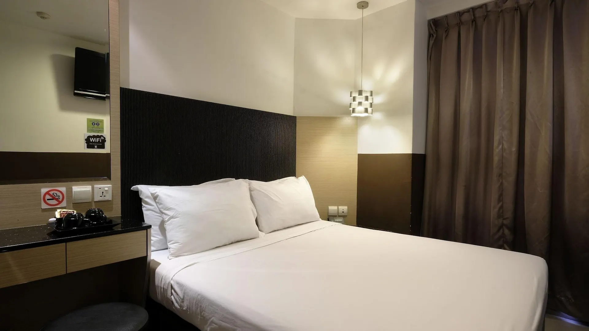 The Snooze Hotel At Bugis Singapore 3*,  Singapore